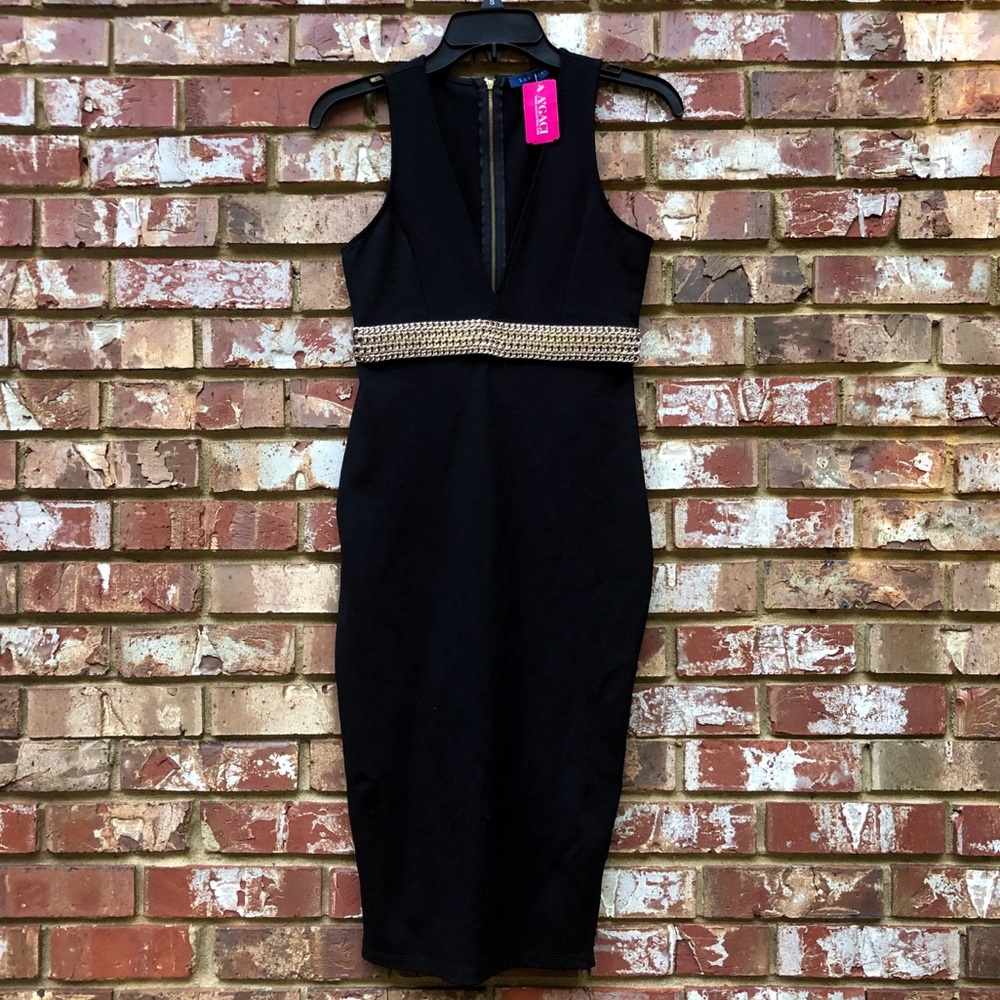 NWT A’Gaci Lac Bleu deep v chain cocktail dress